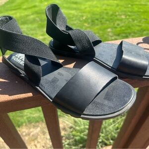 Sorel Black Sandals with Wide Straps and Contoured Footbed